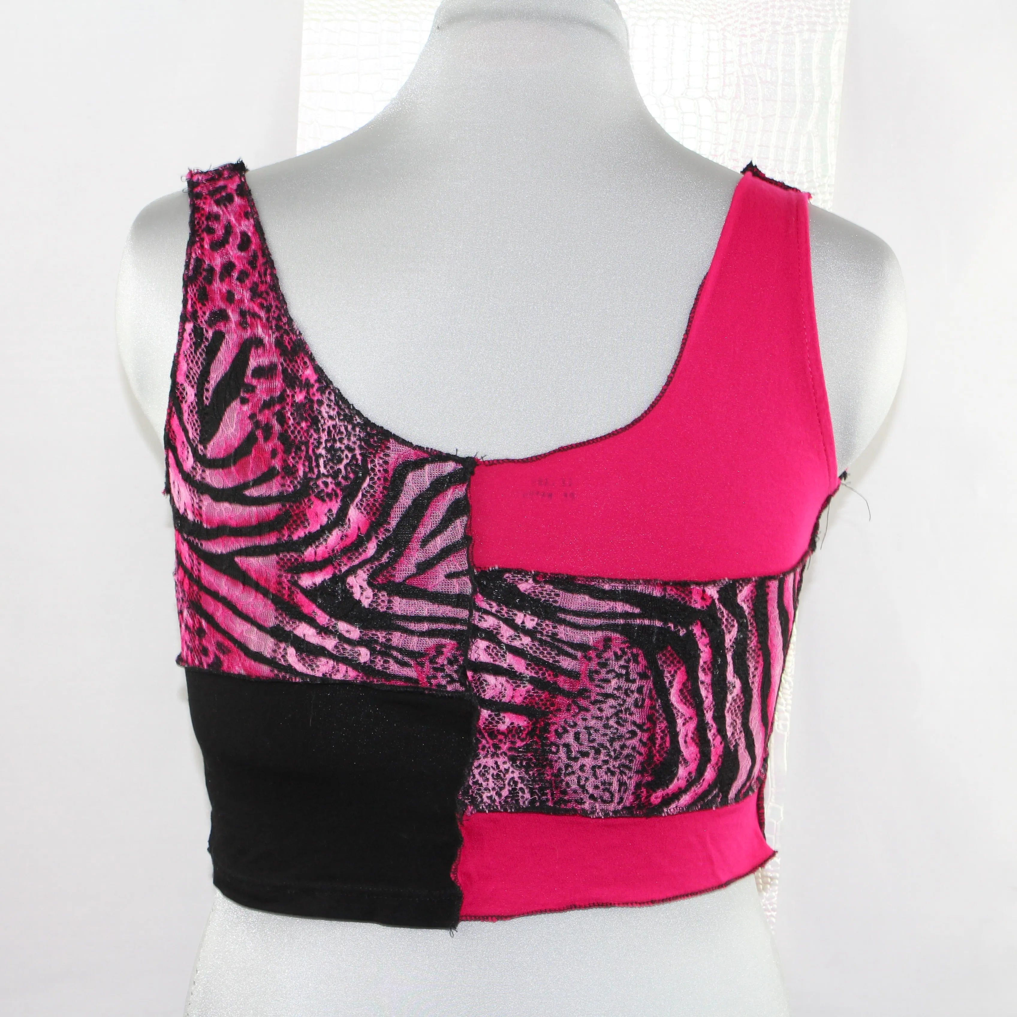 Crop top artisanal léopard rose et noir - Pièce unique