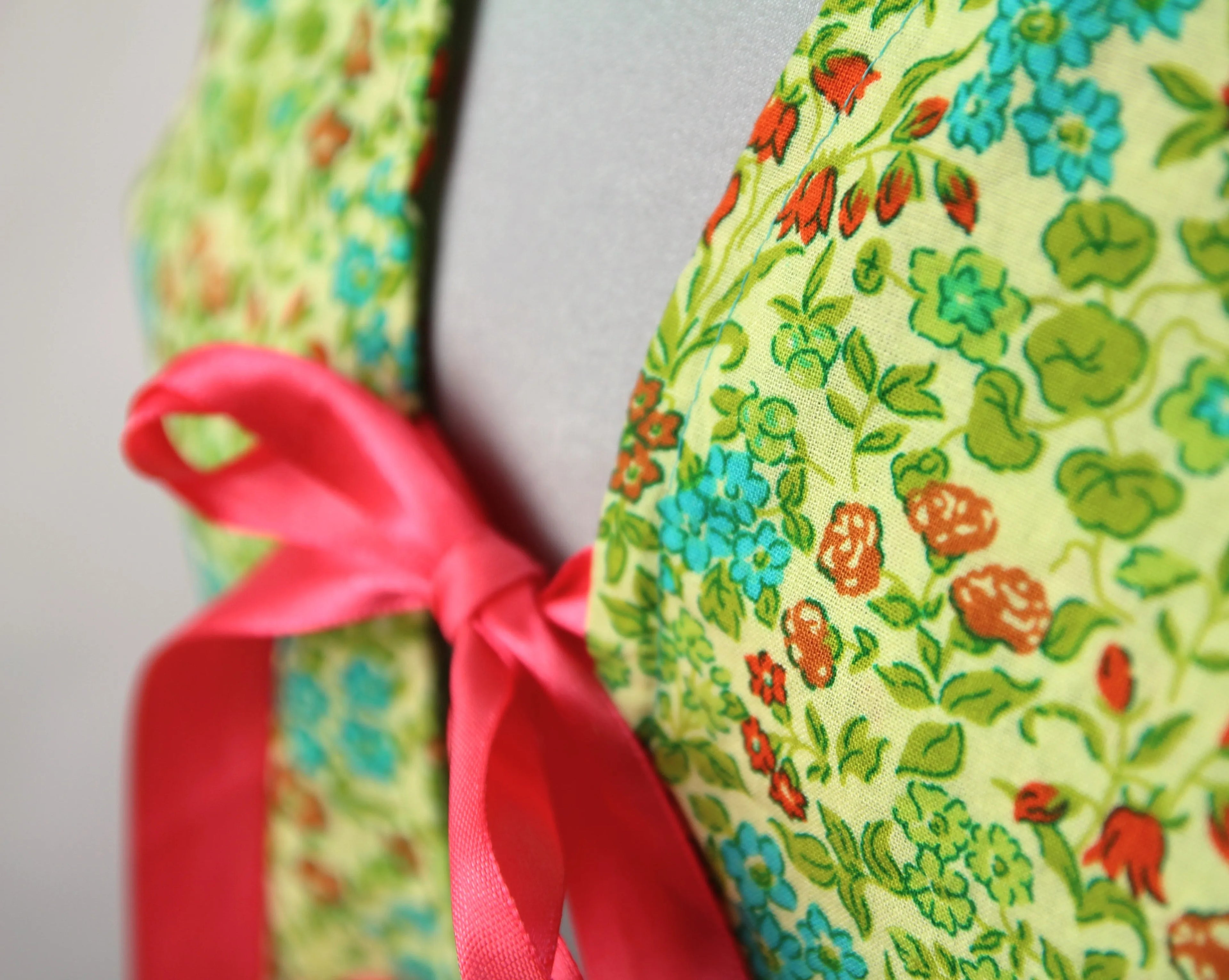Gilet court sans manches Noué Millefleurs Champêtre