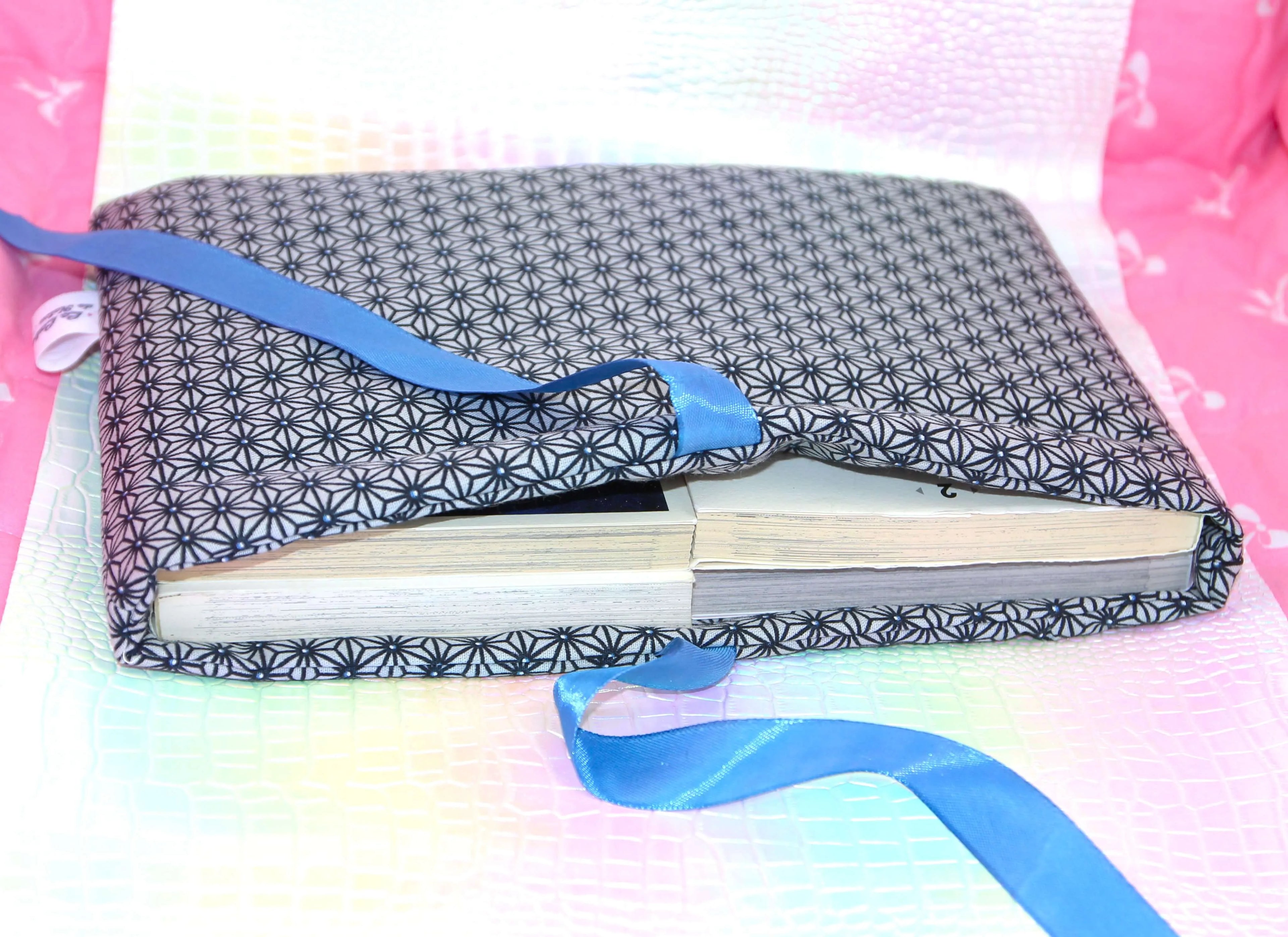 Grande Pochette à livres et Romans Brochés - Tissu de seconde main