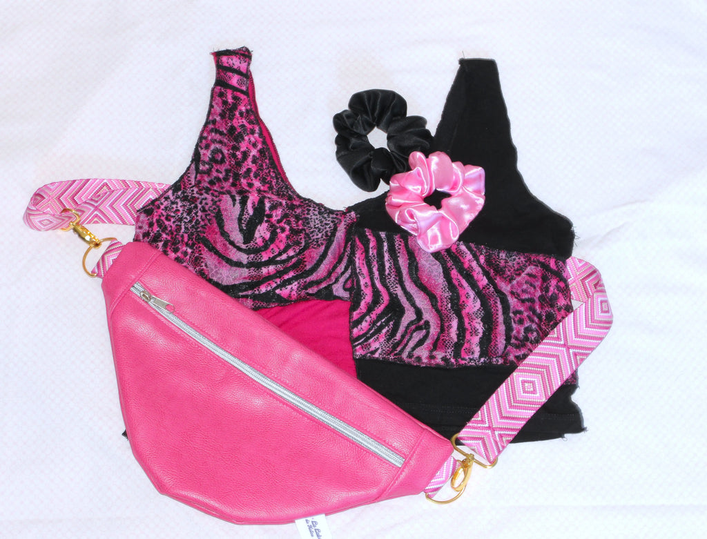 Crop top artisanal léopard rose et noir - Pièce unique