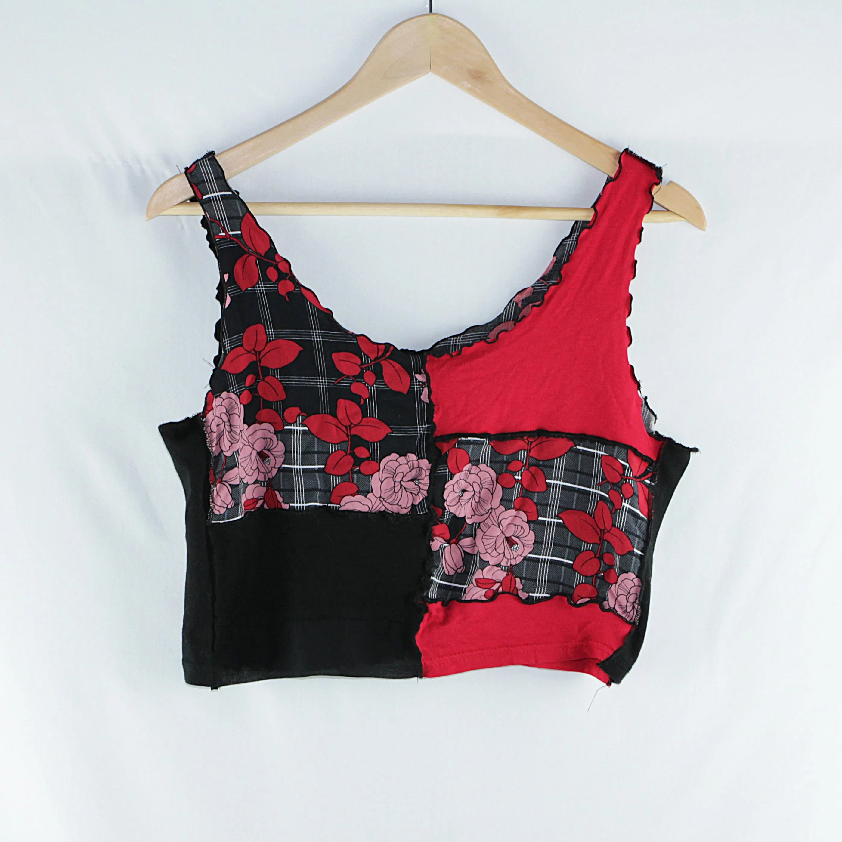 Crop top artisanal carreaux et fleurs roses - Pièce unique