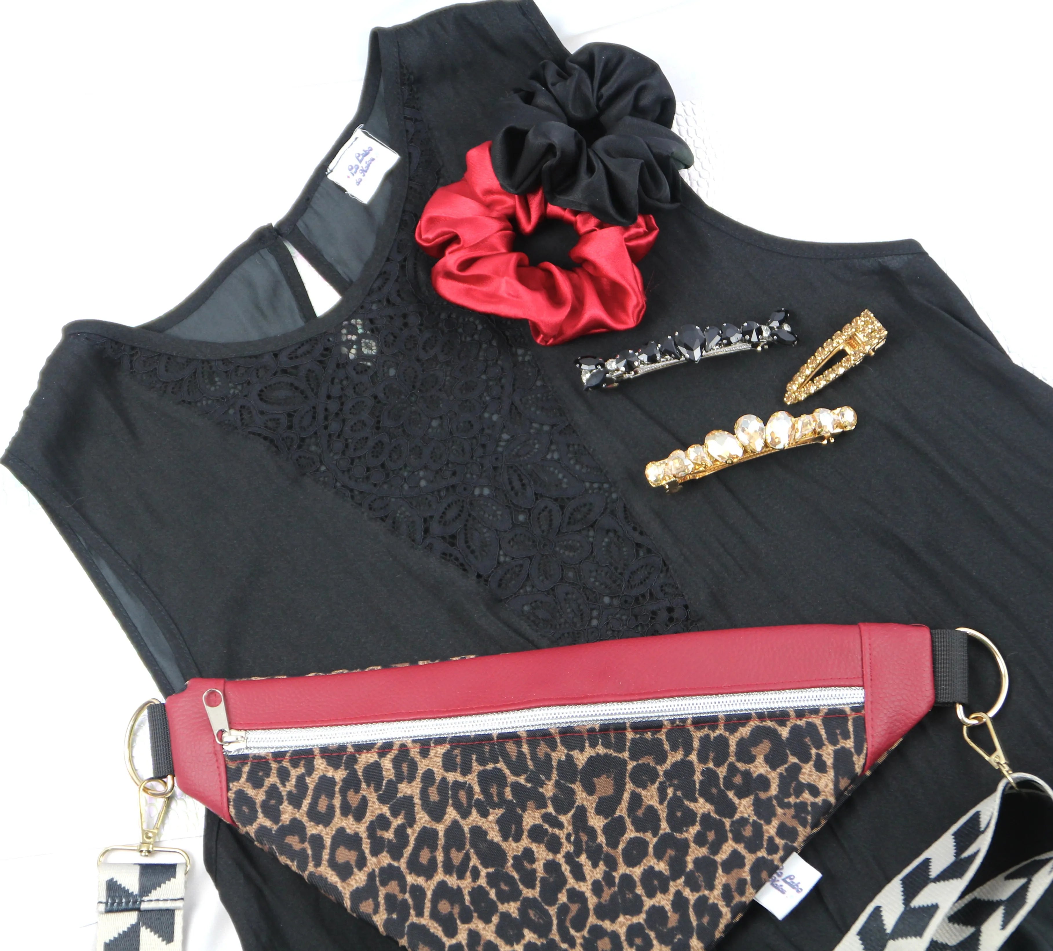 Top Noir Fluide  "Dark Lace"