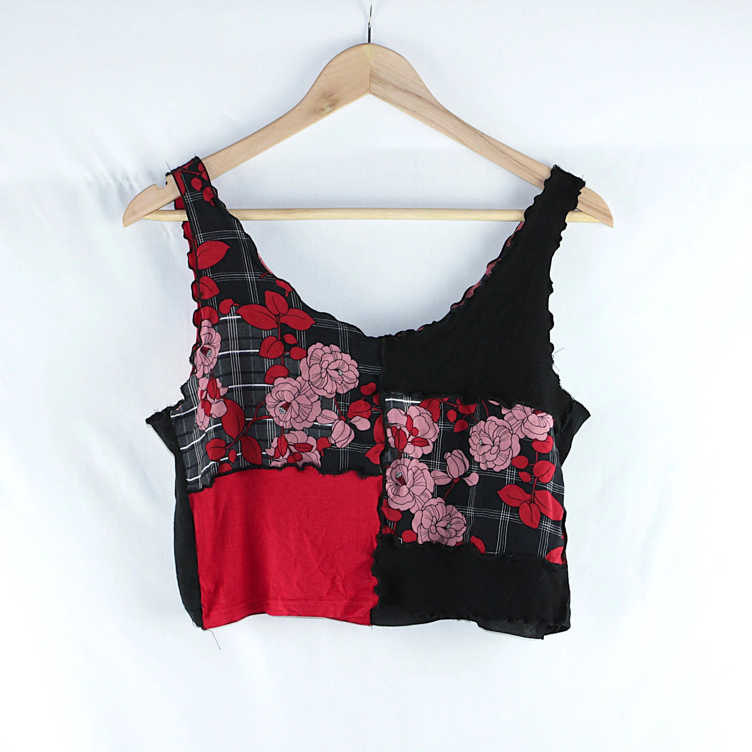 Crop top artisanal carreaux et fleurs roses - Pièce unique