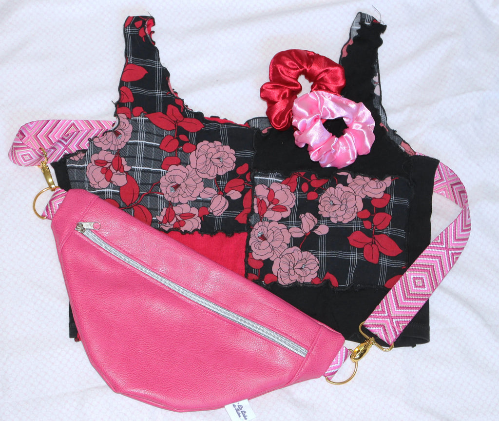 Crop top artisanal carreaux et fleurs roses - Pièce unique