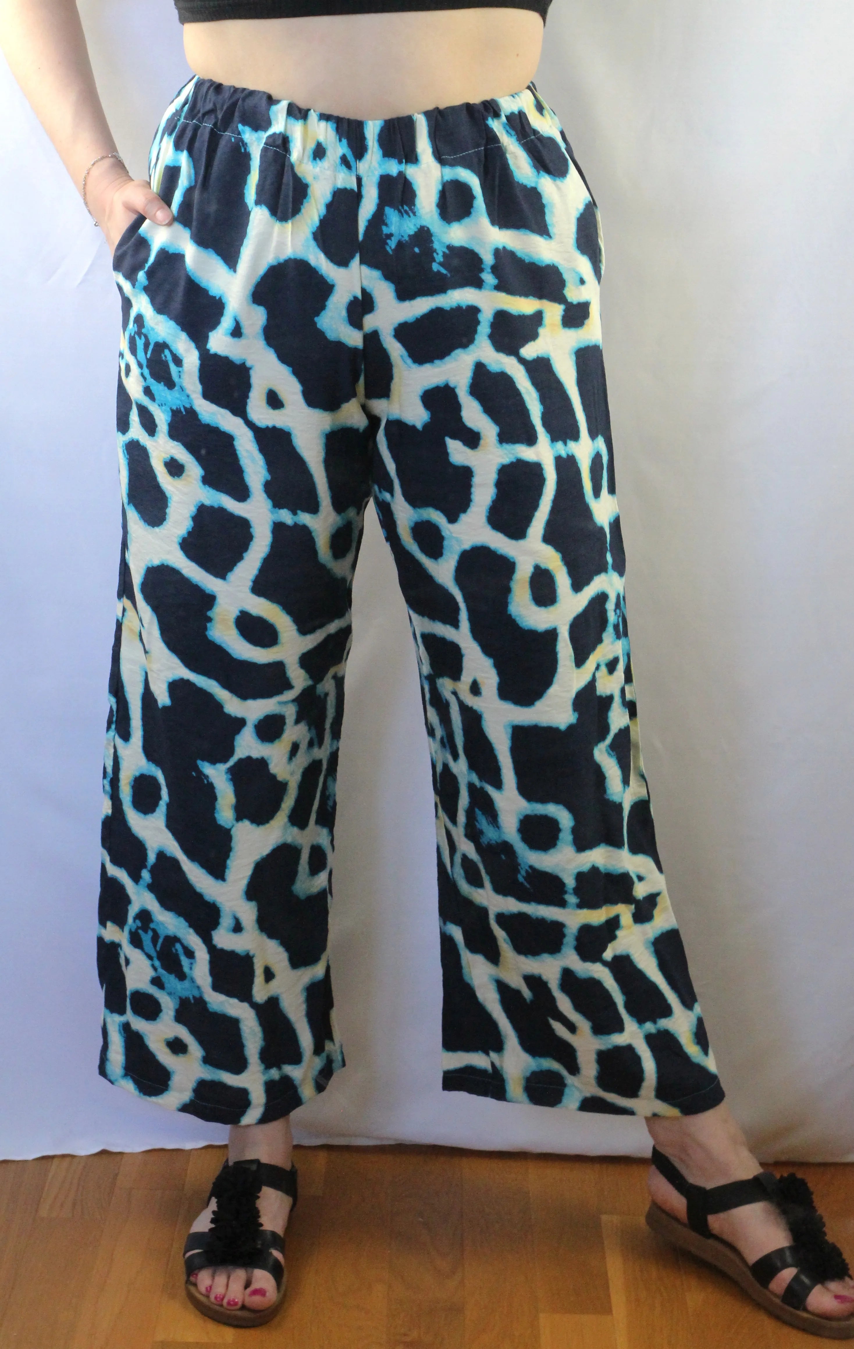 Pantalon fluide motif graphique
