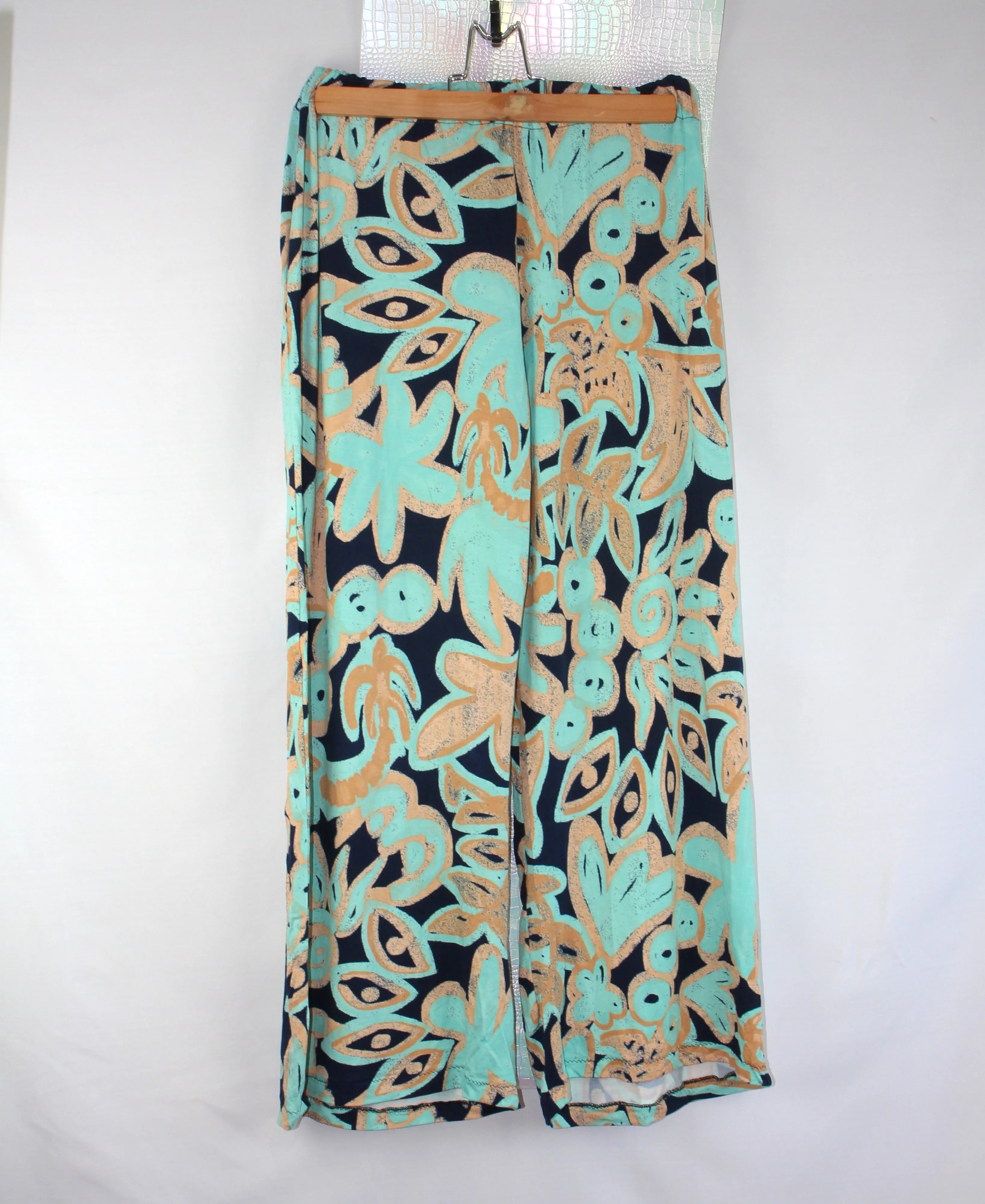 Pantalon léger motif tropical  – Douceur & Liberté