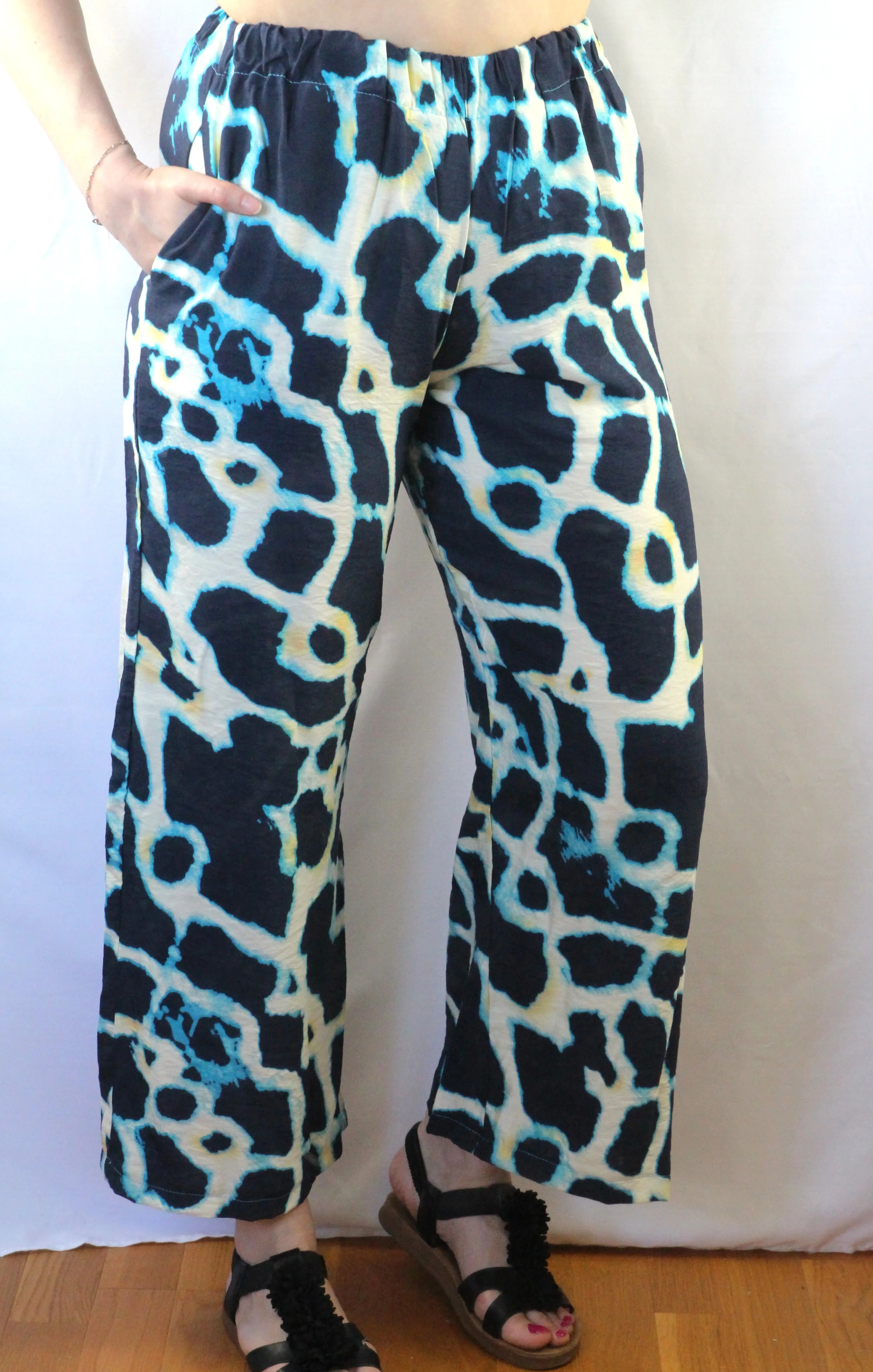 Pantalon fluide motif graphique