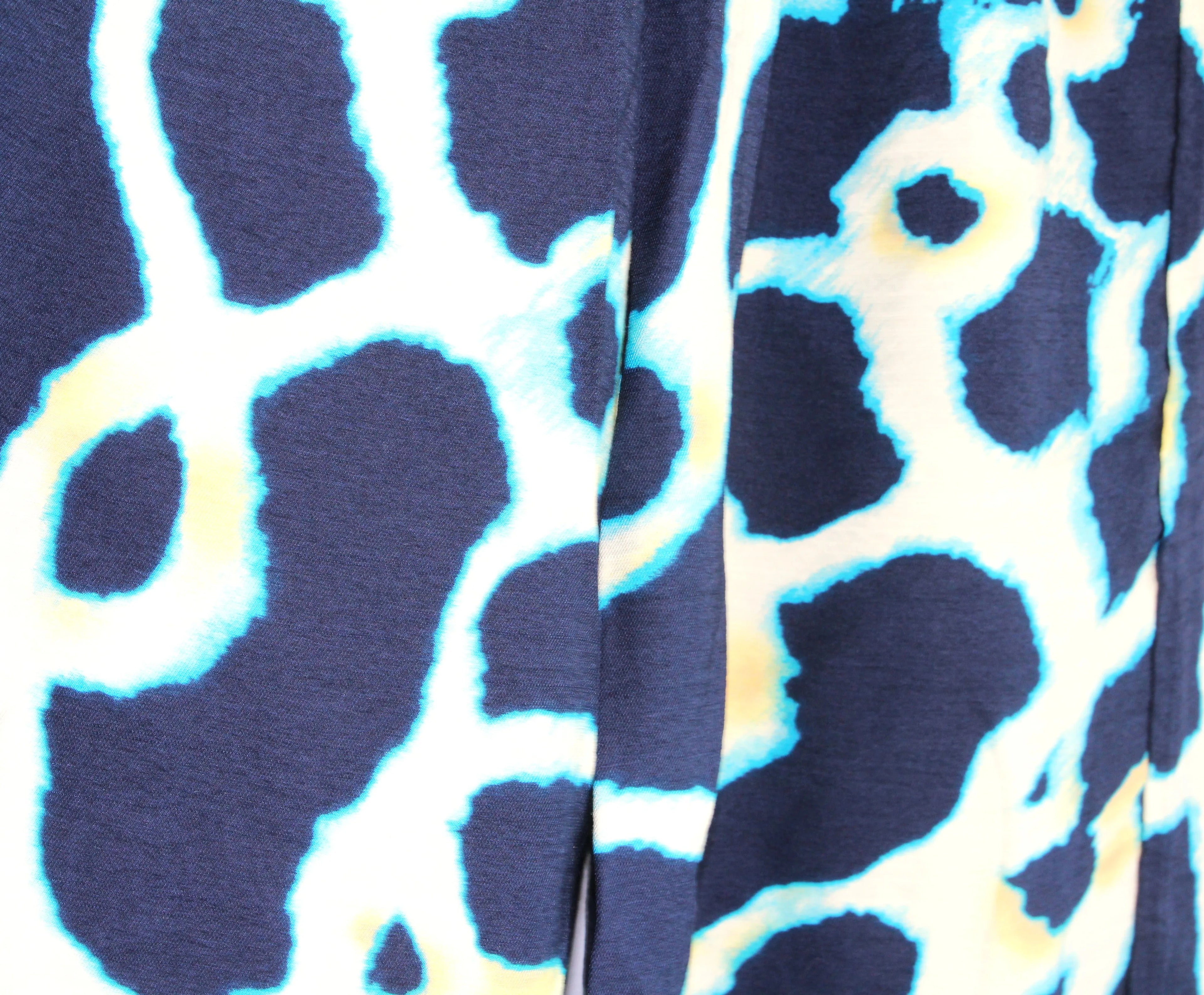 Pantalon fluide motif graphique