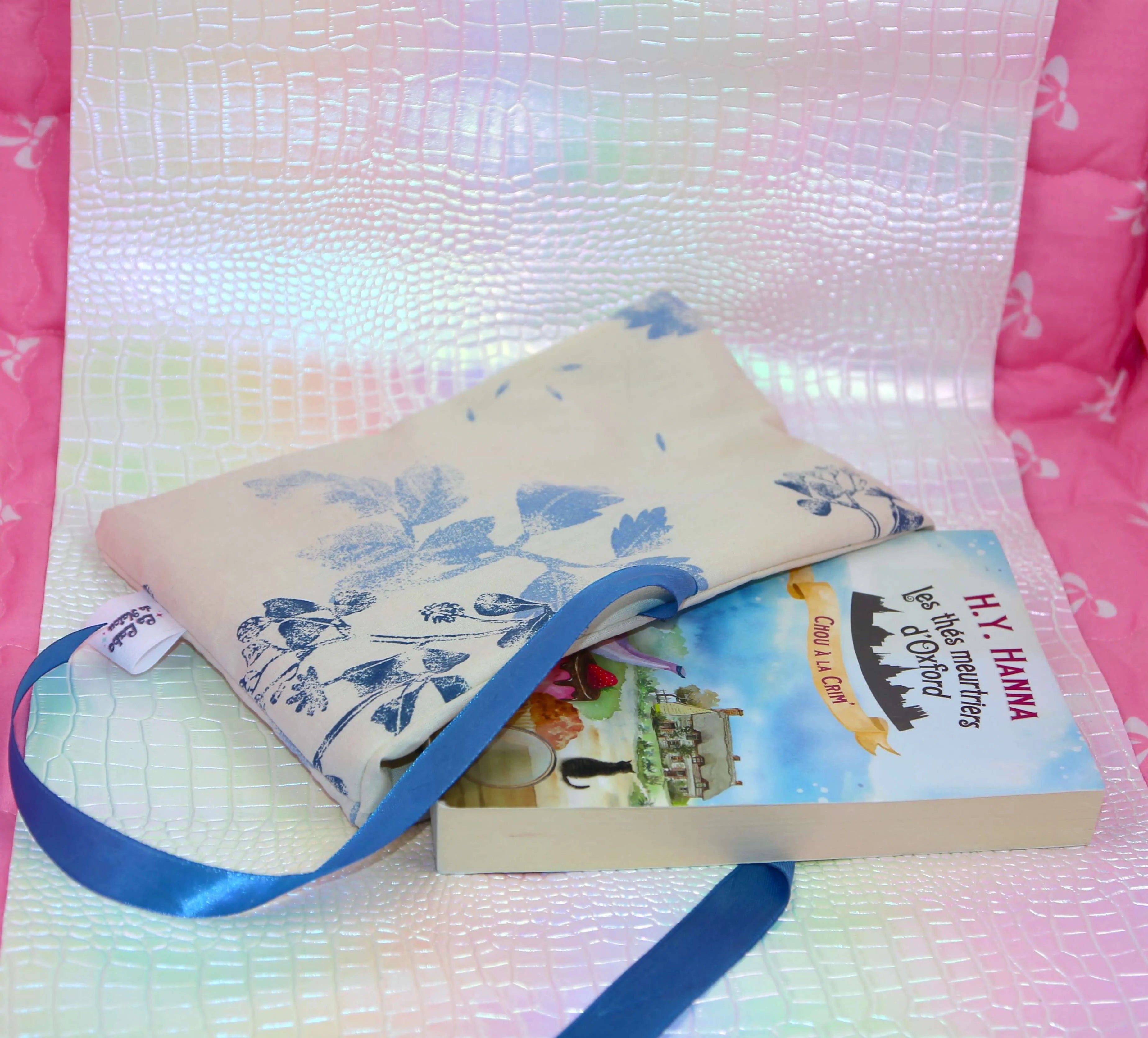 Pochette à livre Manga et Roman de Poche - Tissu Upcyclé