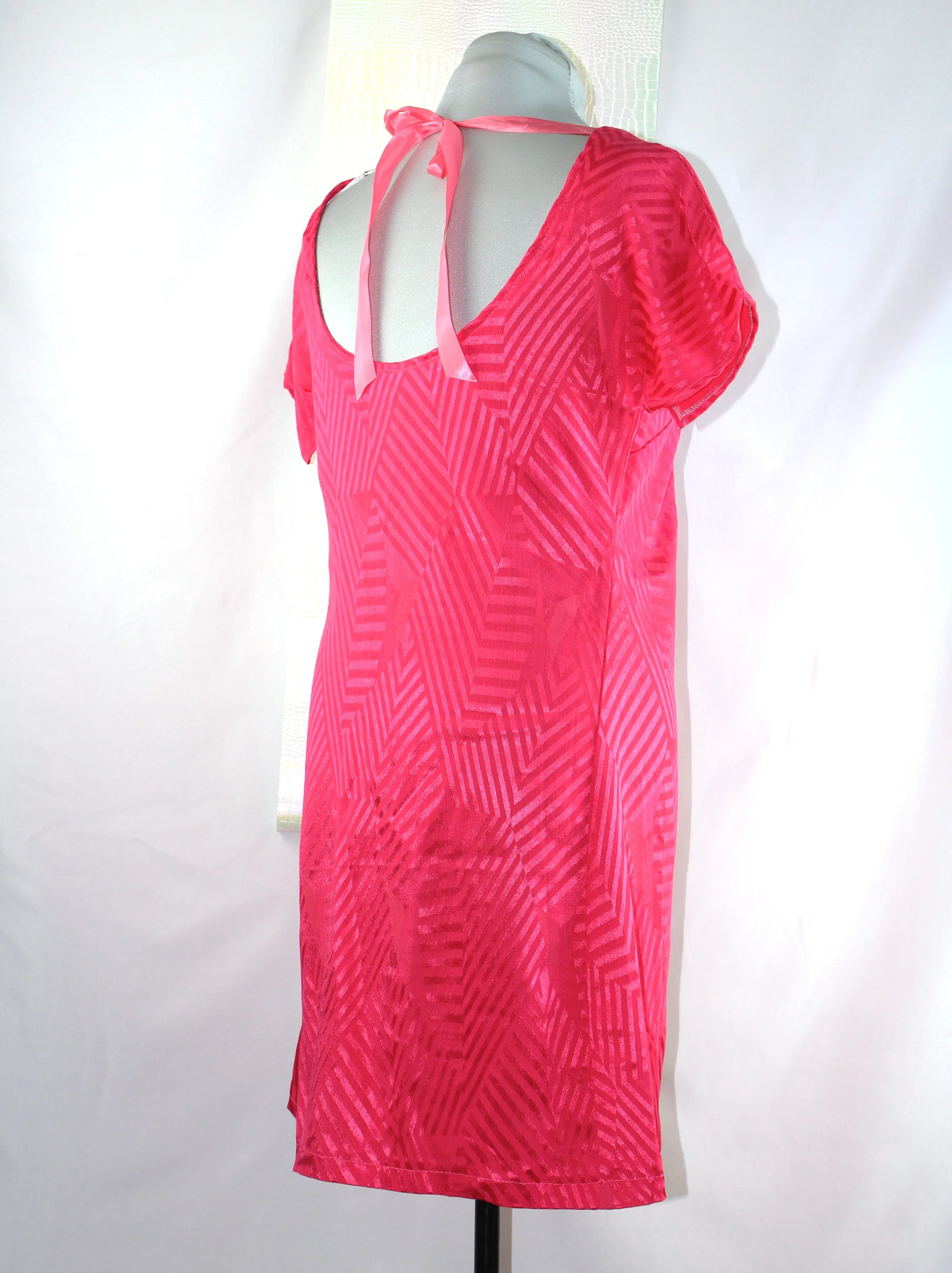 Robe Courte Dos Nu "Fuchsia Vintage 90s"