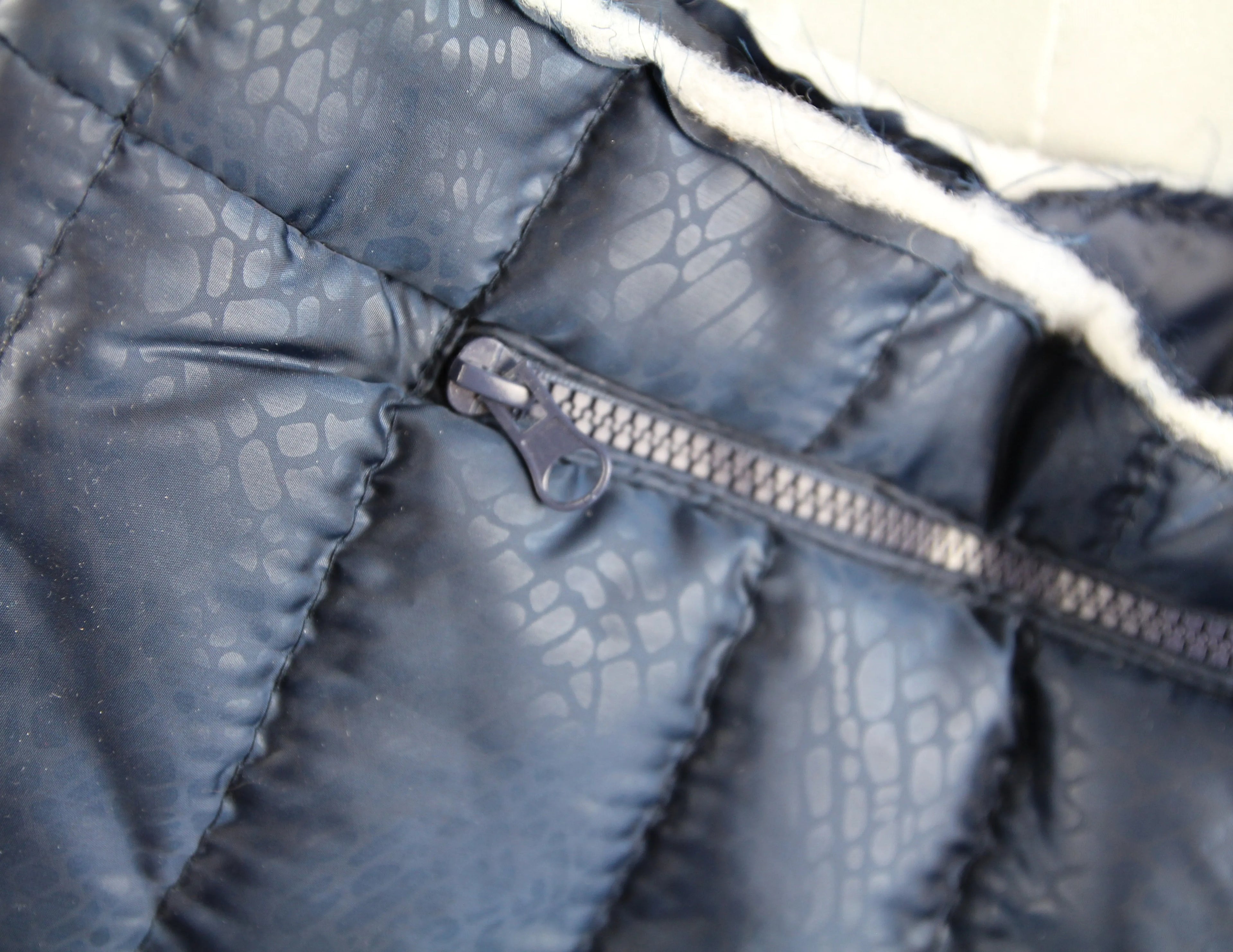 Sac à Main Matelassé "Doudoune Reptile"