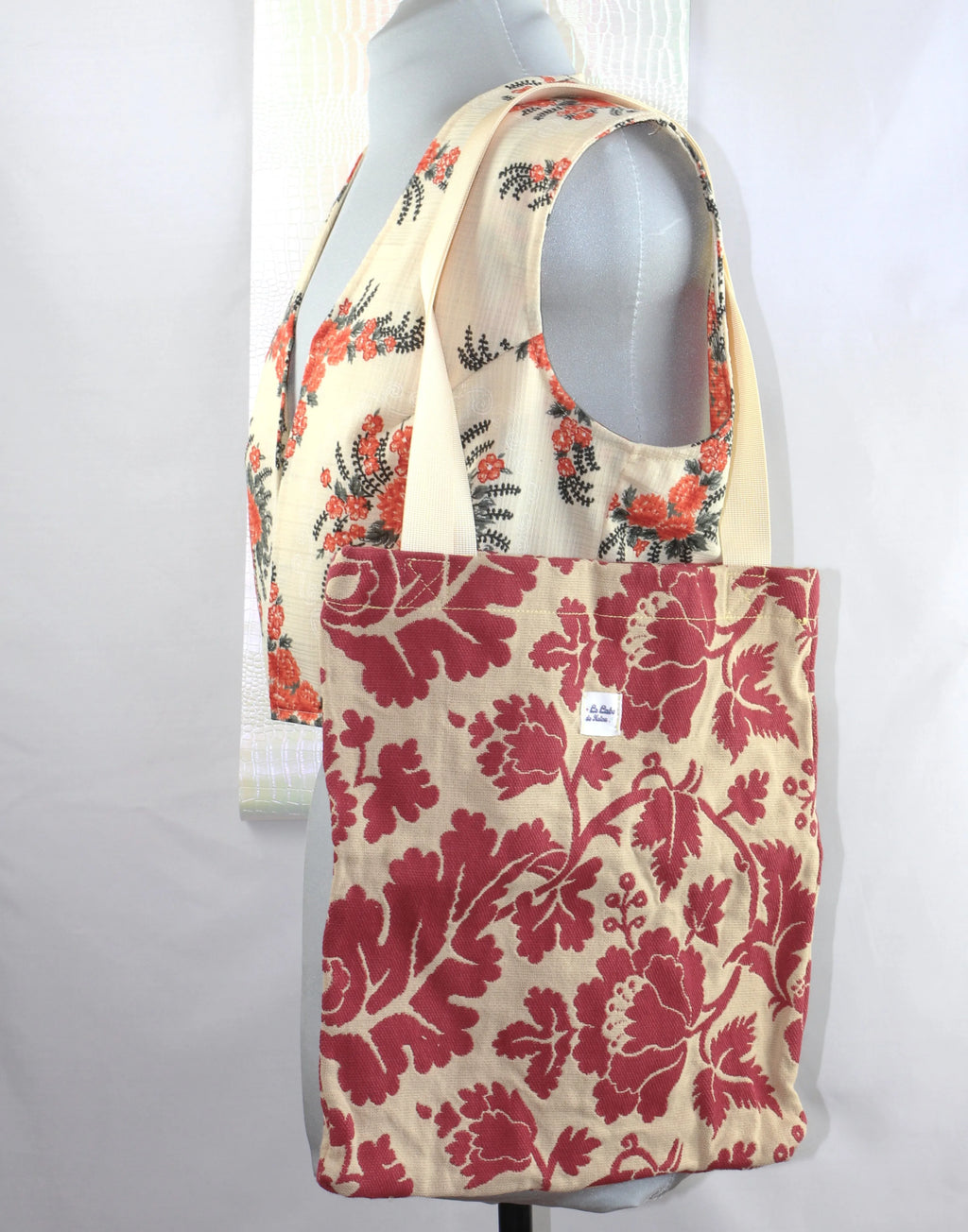 Tote Bag en Jacquard Fleuri – "Bordeaux Vintage"